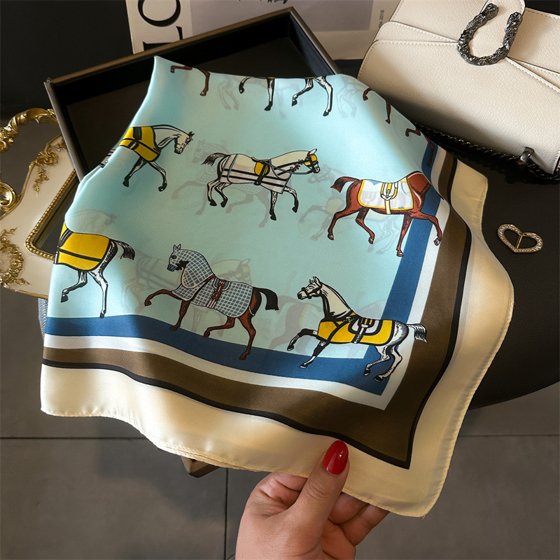 Luxury Brand 2026 Horse Print  - огляд і ціна Luxury Skincare Headband
