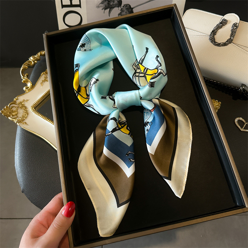 Luxury Brand 2026 Horse Print  - огляд і ціна Luxury Skincare Headband
